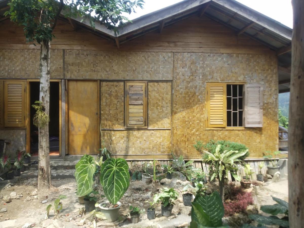 De Salak Homestay Богор Экстерьер фото