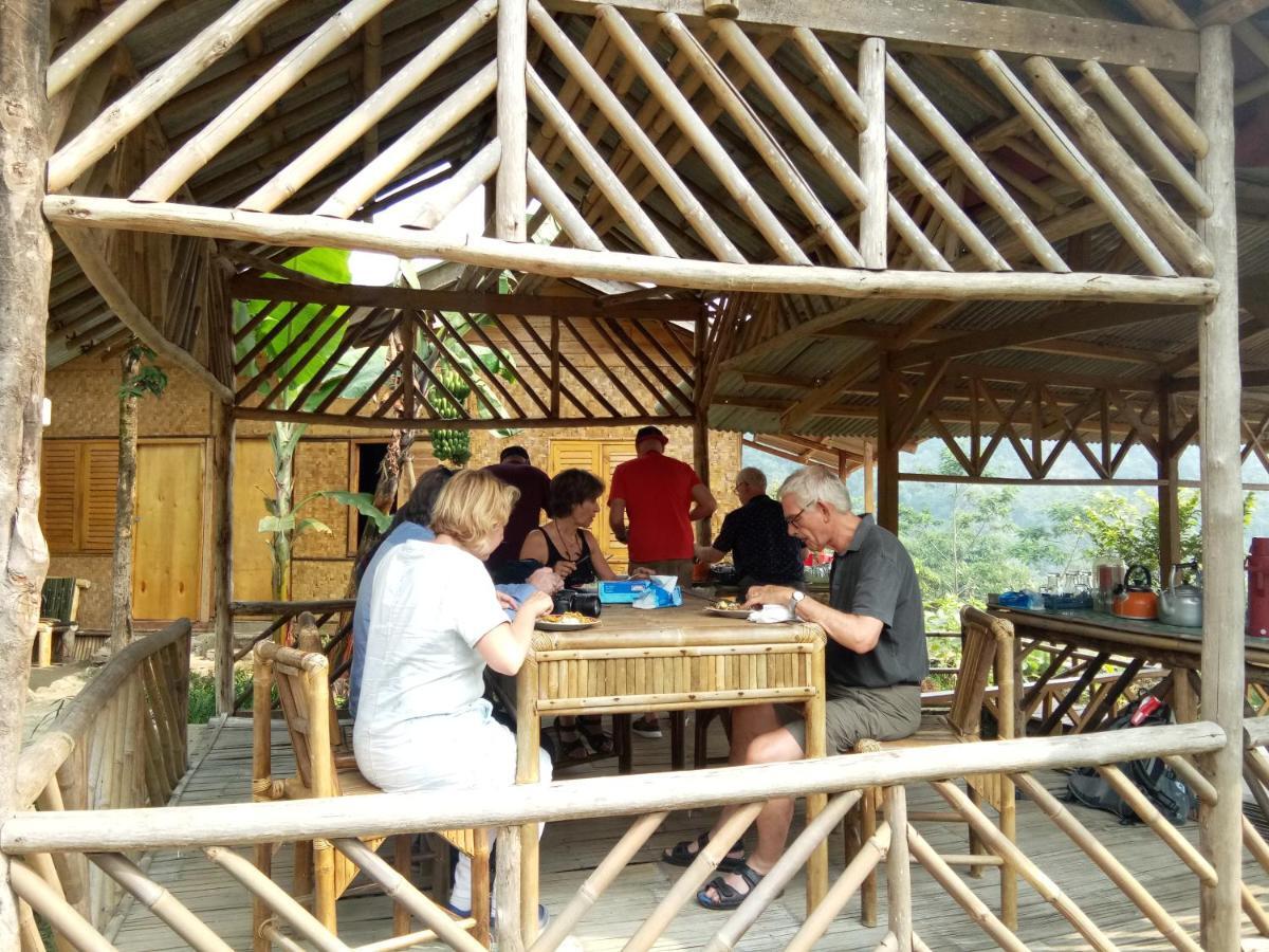De Salak Homestay Богор Экстерьер фото