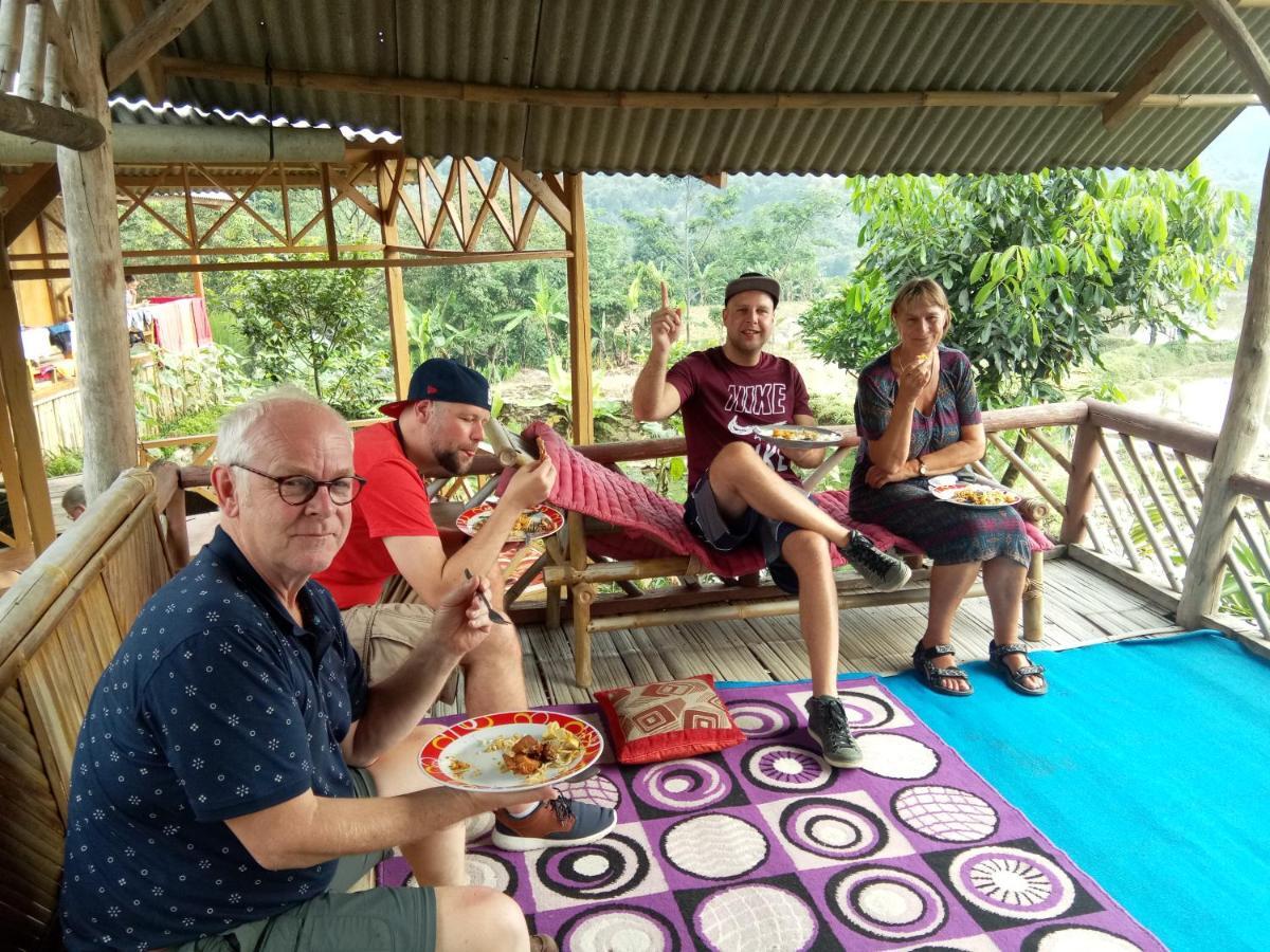 De Salak Homestay Богор Экстерьер фото
