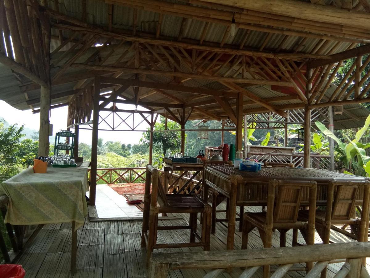 De Salak Homestay Богор Экстерьер фото